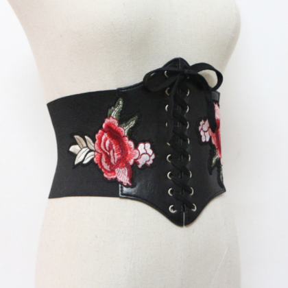 The new fashion belt wear roses emb..
