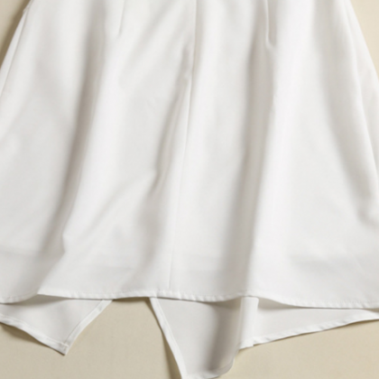 White Sleeveless And Irregular Dress