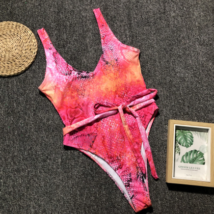 2019 Ms. One Piece Swimsuit Red Snake Sexy..