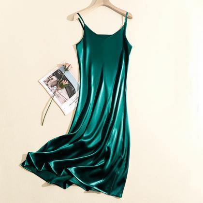 Sling Dress Women Are Thinner With Silky Skirt..