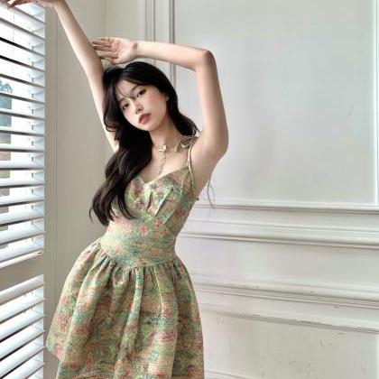 Retro Gentle Wind Sweet Floral Suspender Dress..