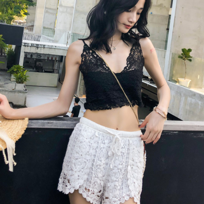 Loose Straight Leg High Waisted Lace Wide Leg..