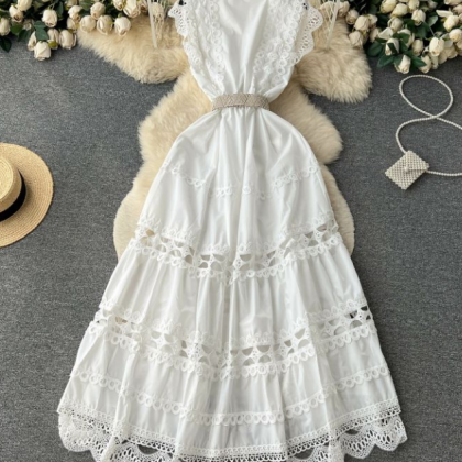 Standing Neck Hollow Out Embroidered Lace Lace..