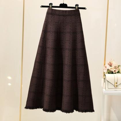 Plaid High-waist Skirt In The Long Matching Thin..