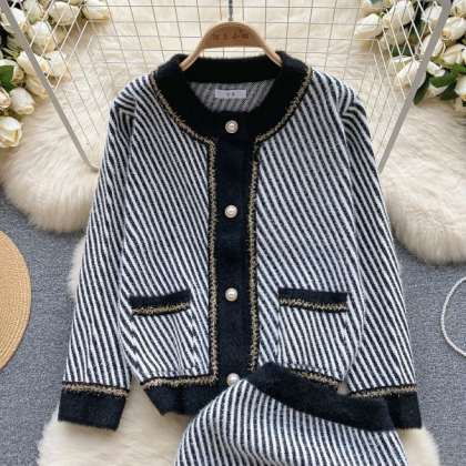Loose Crew Neck Knitted Cardigan Jacket Tight..