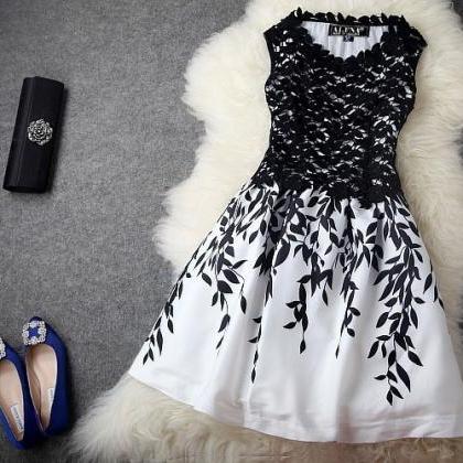 Black And White Contrast Color Leaf Bud Silk Dress..