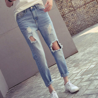 Ripped Cropped Jeans