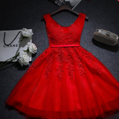 Sleeveless Floral Lace Appliques Sh..