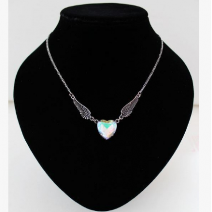 Wild love wings simple necklace cha..