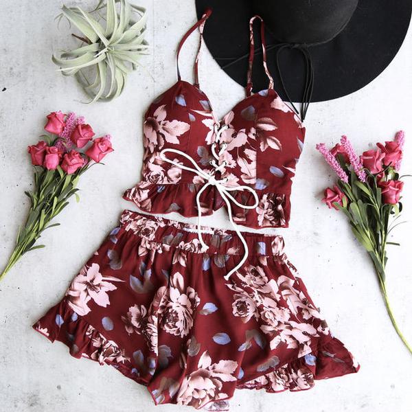 Reverse - Burgundy Floral Two Piece Set With Ruffle Hem