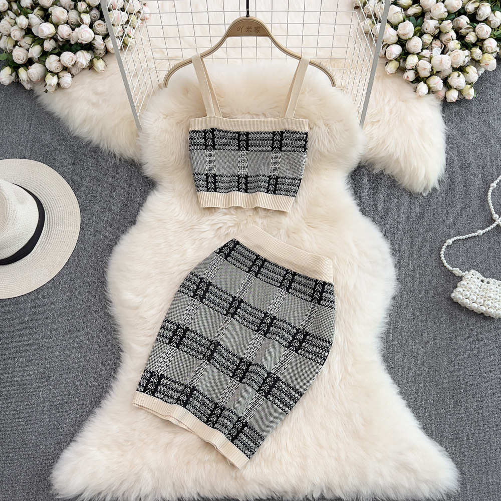 Fashion Suit Summer Knit Halter Vest Over A Two-piece High-waisted Plaid Wrap Hip Skirt