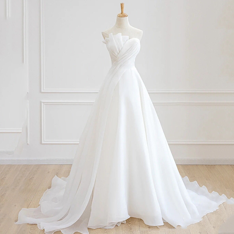 French Light Wedding Dress 2023 Bride Main Wedding Dress With Chest Slimming Show Thin Tail Brigade Dress Skirt
