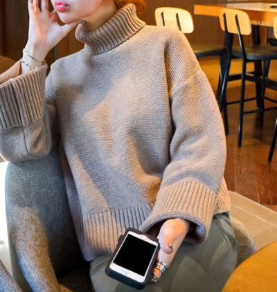 The High Collar Hedging Long-sleeved Sweater Women Retro Loose Thick Sweater Bottoming