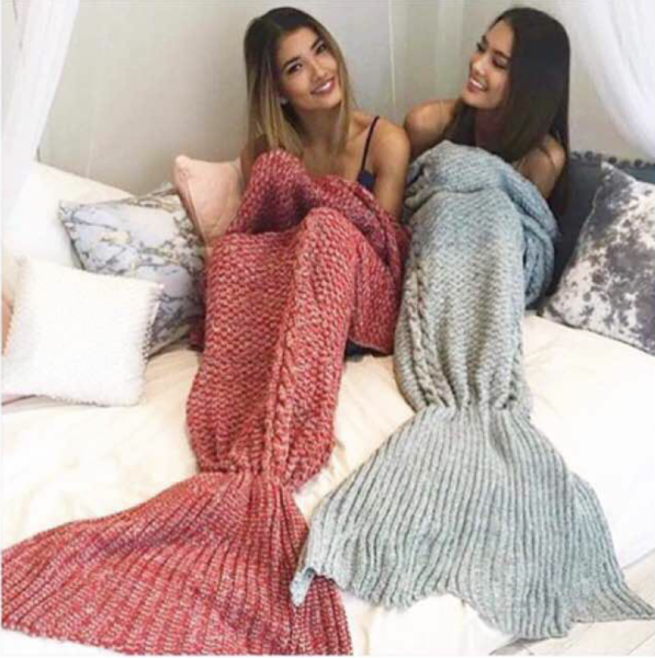 Mermaid Party To Be Adored Blanket