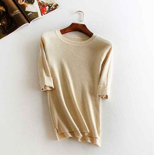 The Round Neck Short Sleeve Slim Solid Color Basic Models Sweater