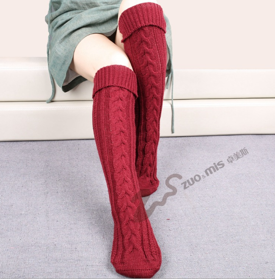 New knee warm stockings