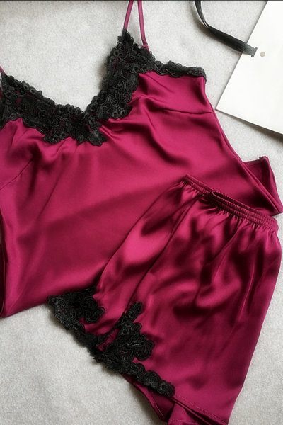 Lace embroidery silk satin shorts and suspenders pajamas tracksuit suit Ms Wine red