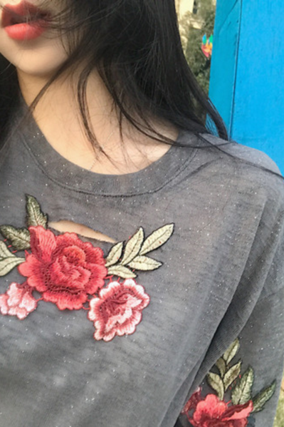 Rose Embroidered Crew Neck Half Sleeved T-shirt Featuring Distressed Detailing