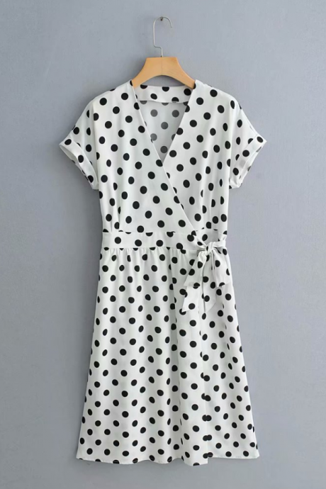 2019 Fashion Polka Dot Print With V-neck Dress