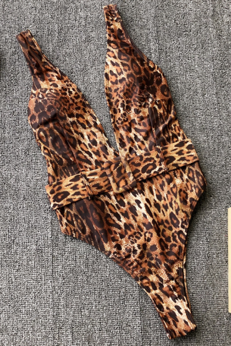 2019 Explosion Female One-piece Swimsuit Leopard Belt Buckle One-piece Bikini
