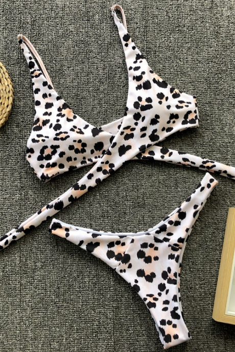 2019 explosion models ladies split swimsuit sexy leopard print bikini