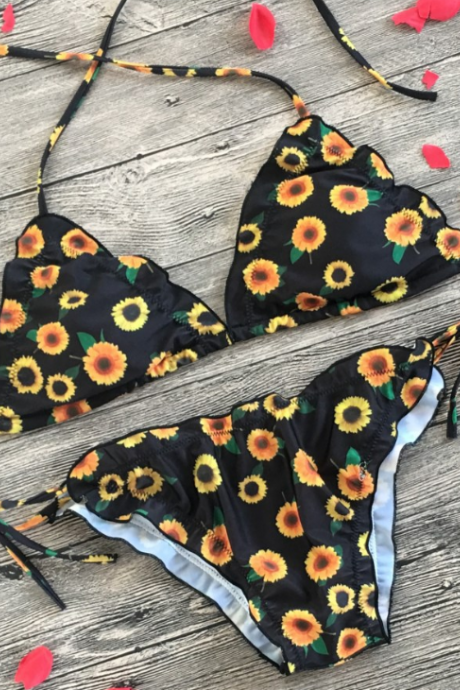 Split sunflower bikini