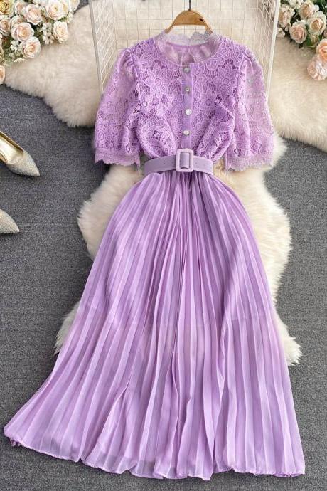 Vintage Temperament Short-sleeved Round Neckline Water Dissolved Hollow Lace Patchwork Pleat Dress Elegant Long Skirt