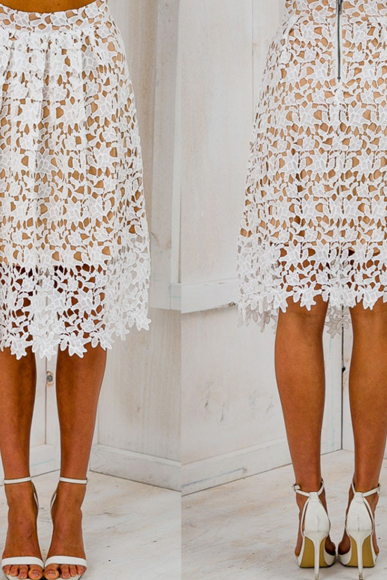 HOT LACE SKIRT