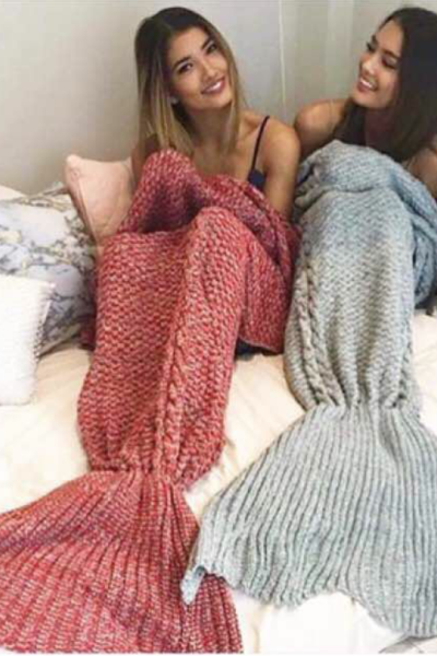 Mermaid Party to Be Adored Blanket
