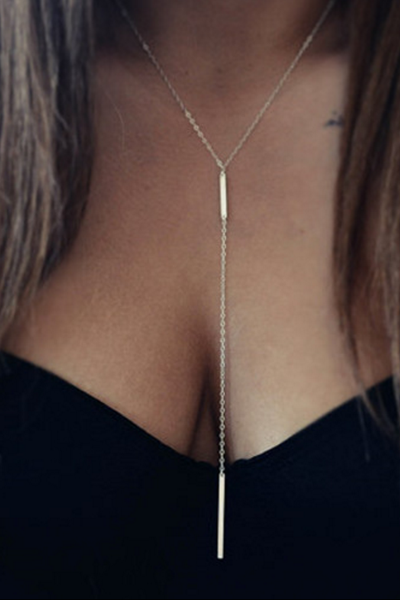 Simple and elegant short necklace two metal rods