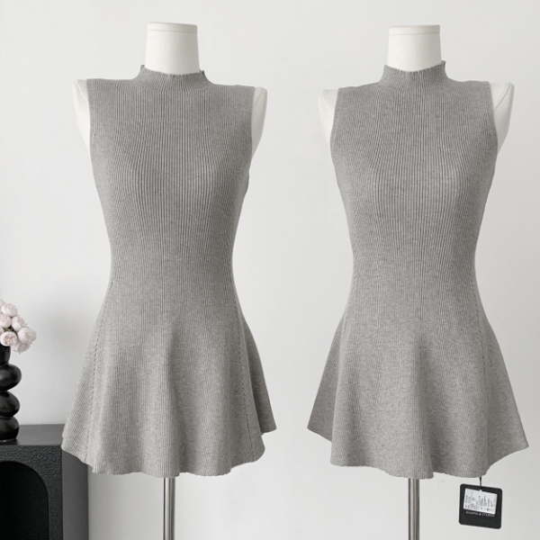 Gentle sleeveless knitted skirt Slim fit pure waist A line dress