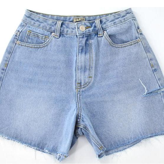Summer high waisted loose and casual straight leg denim shorts chic street cycling capris with torn sides